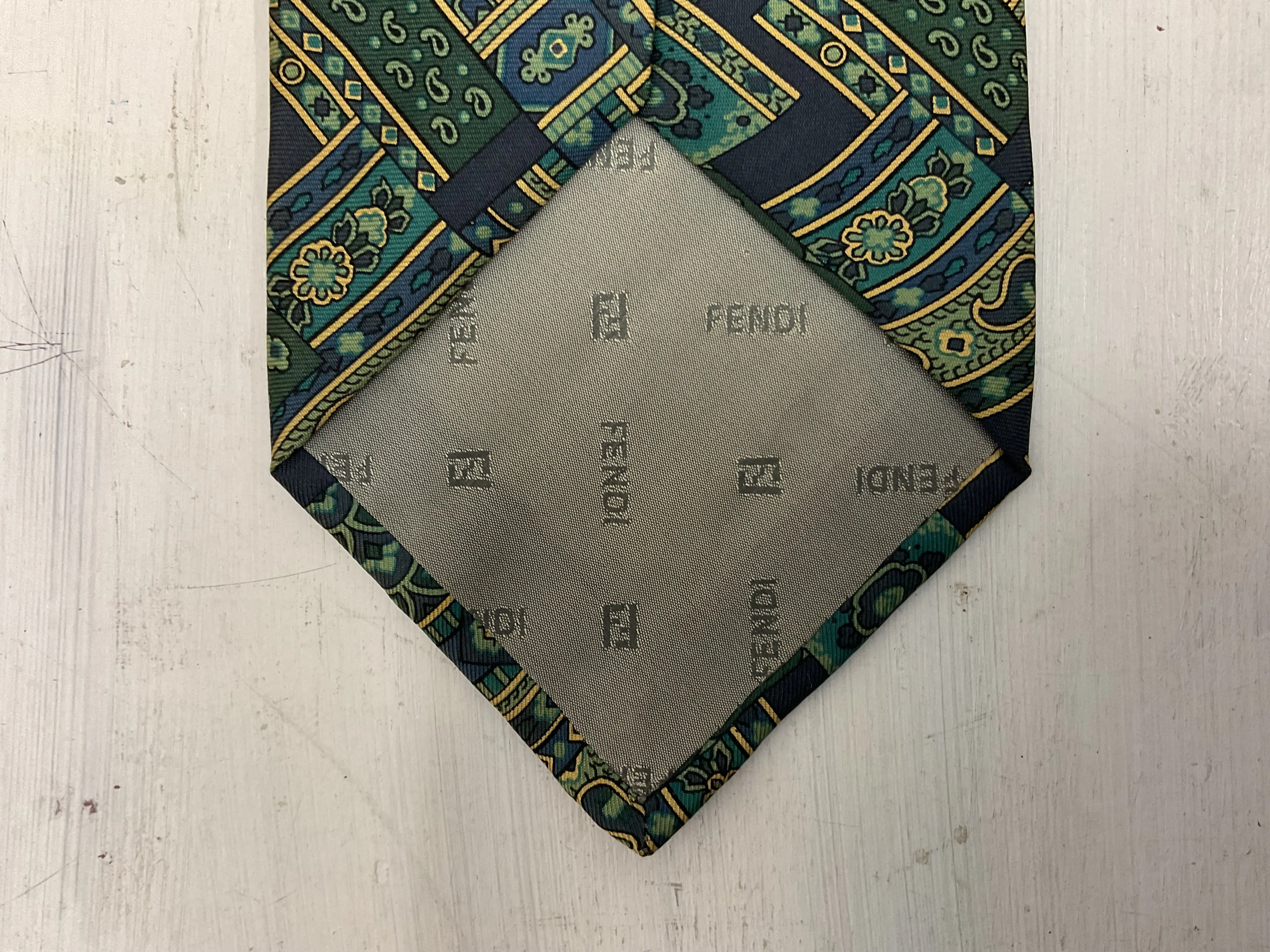 Fendi Cravatte tie