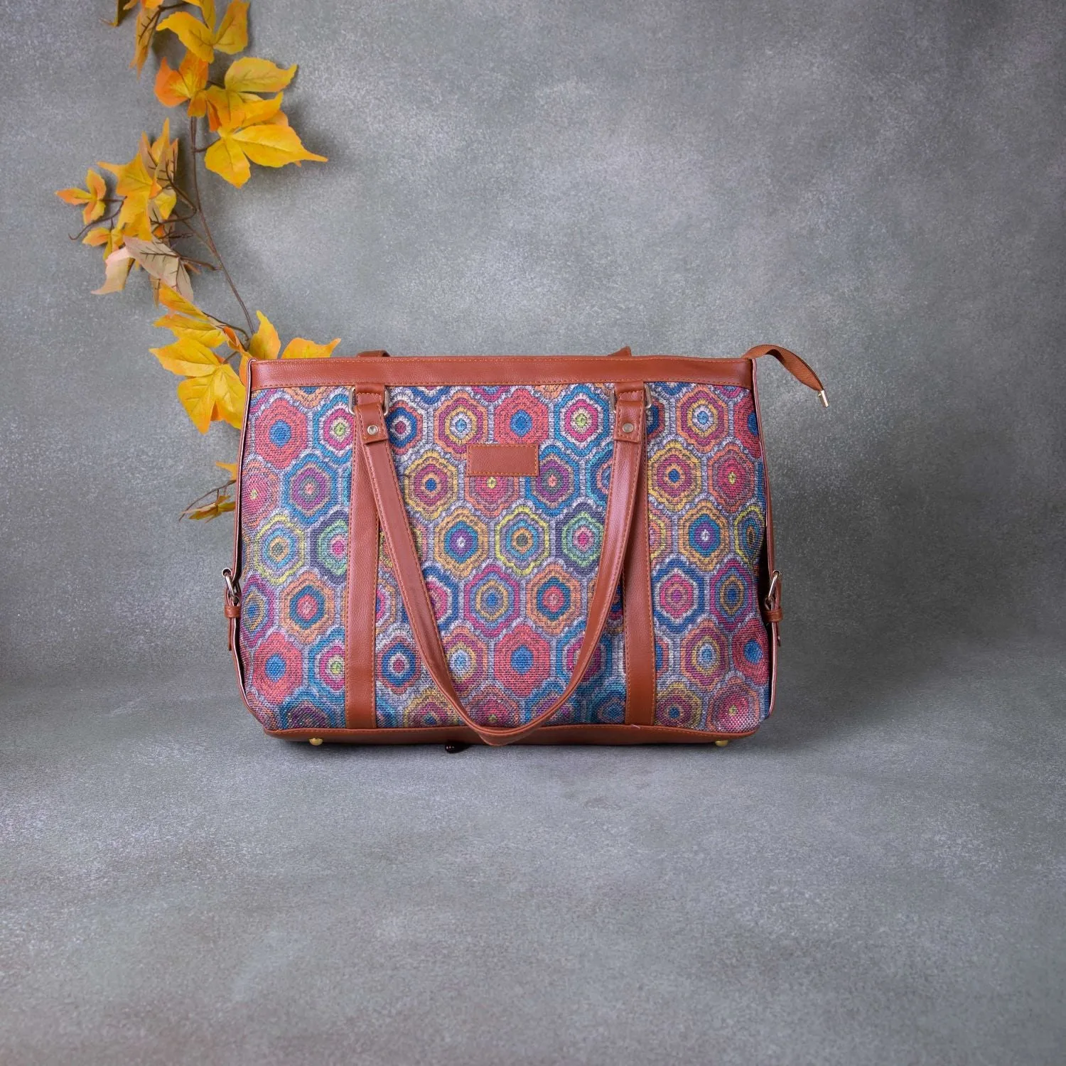 XL laptop Totes Multi-Colour with Circle Design.